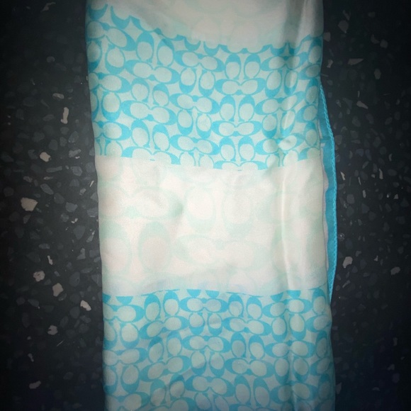 Coach blue and white scarf - Picture 3 of 8